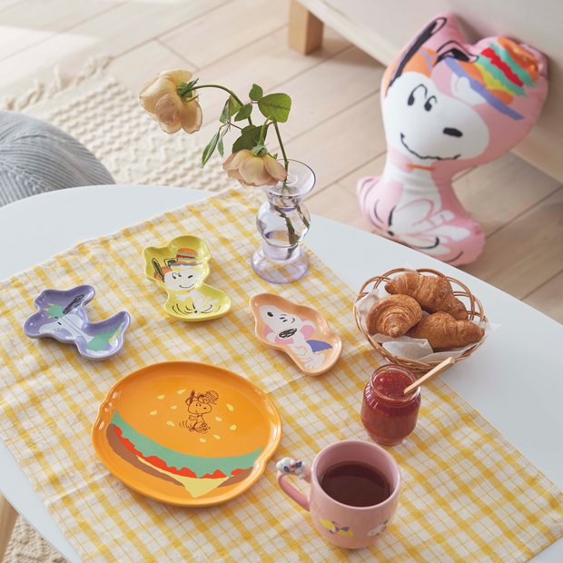 Alternative view of USJ Snoopy Mat At Home
