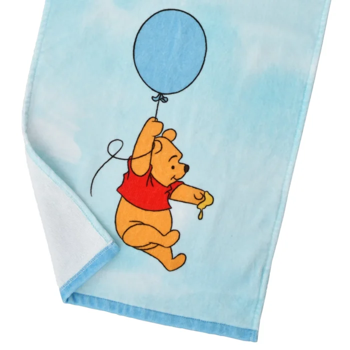 Alternative view of Pooh Face Towel Pooh's Balloon