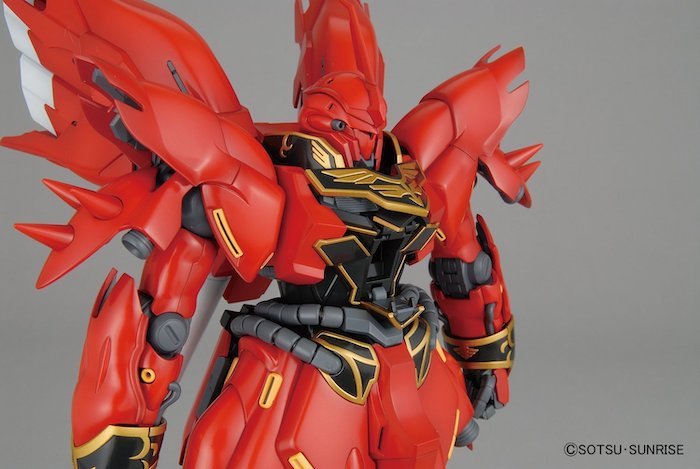 Alternative view of MG 1/100 Sinanju (Anime Color Ver)