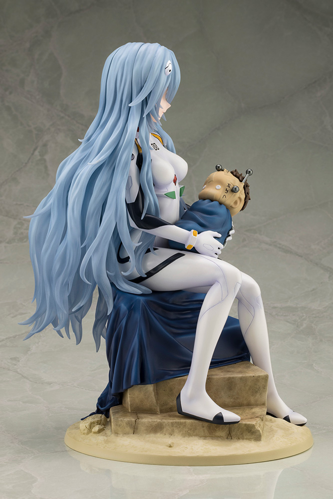 Alternative view of ?Pre-Order?KOTOBUKIYA Rei Ayanami?affectionate gaze? ETA Feb 2024