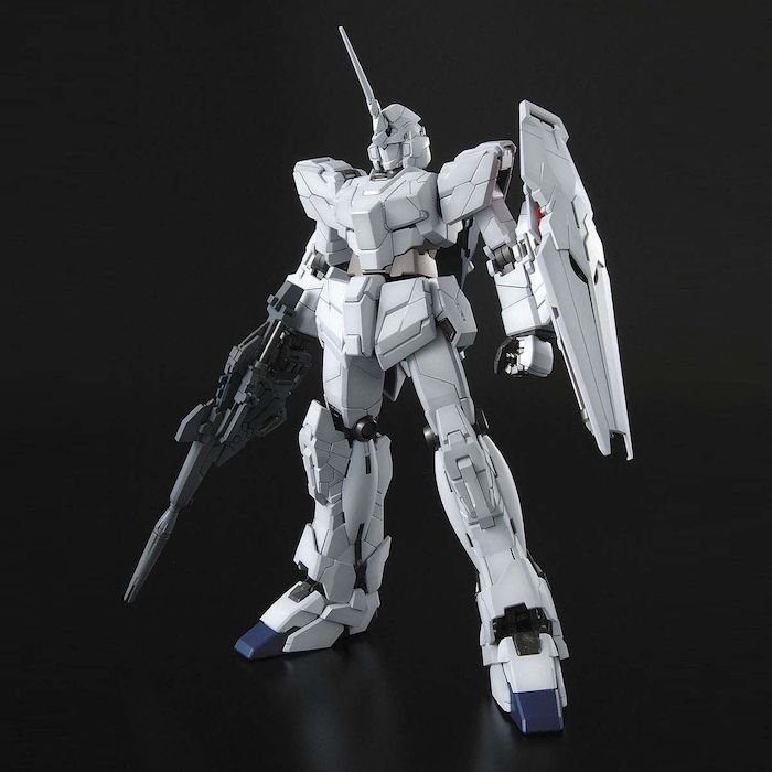 Alternative view of MG 1/100 Unicorn Gundam (Special Edition)