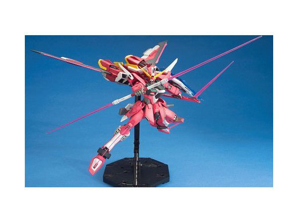 MG 1/100 Infinite Justice Gundam - Image 7