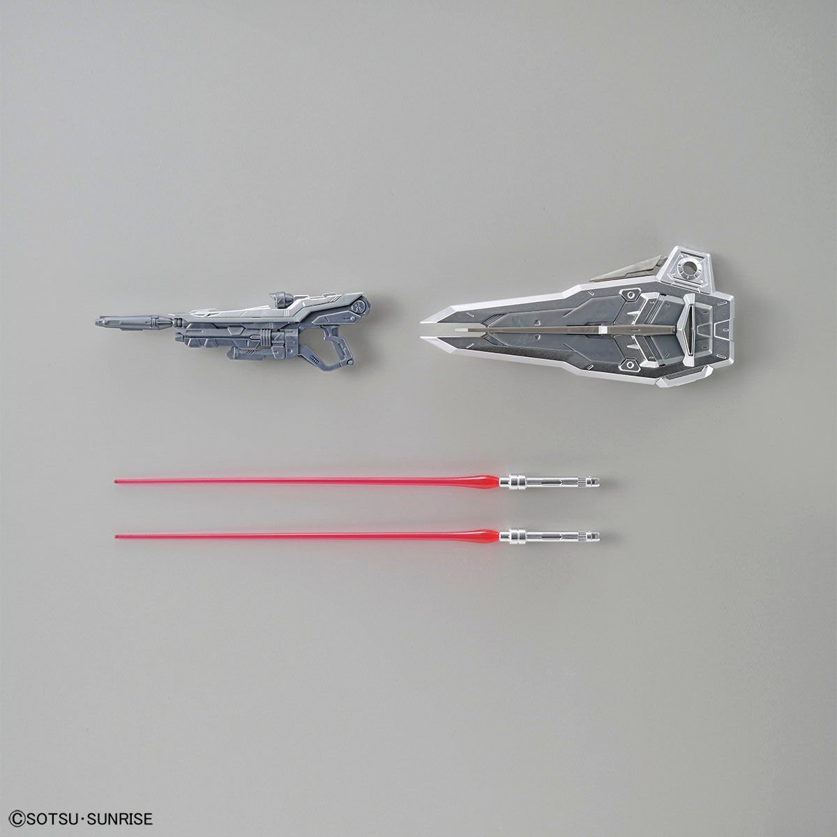 MG 1/100 Gundam Base Limited Freedom Gundam Ver.2.0 Silver Coating - Image 7