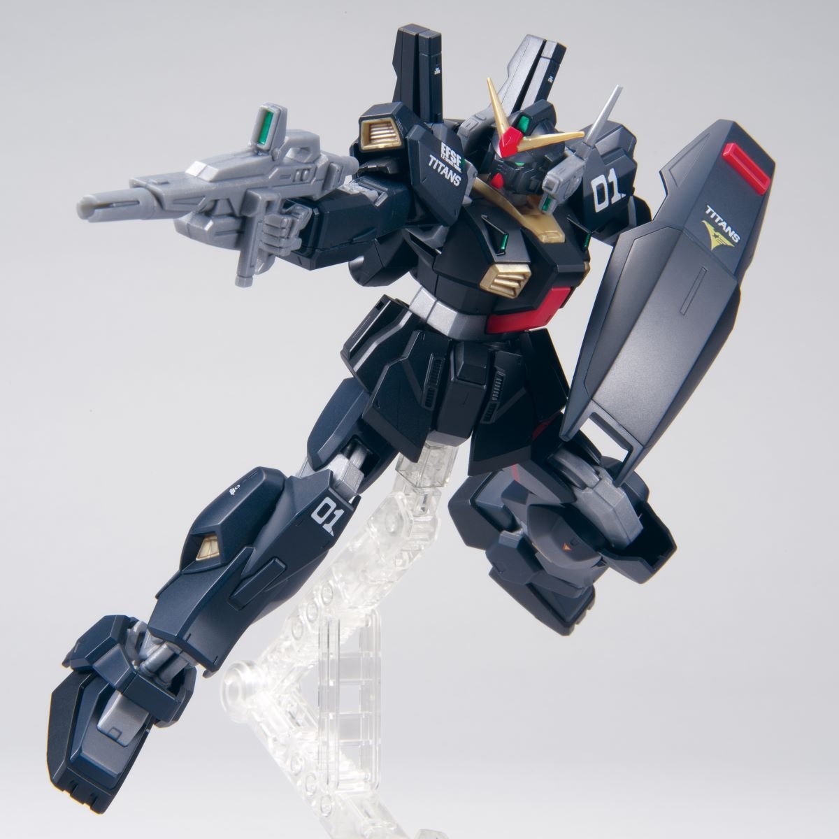 HG 1/144 THE GUNDAM BASE LIMITED GUNDAM Mk-II (TITANS)(21st CENTURY REAL TYPE Ver.) - Image 2