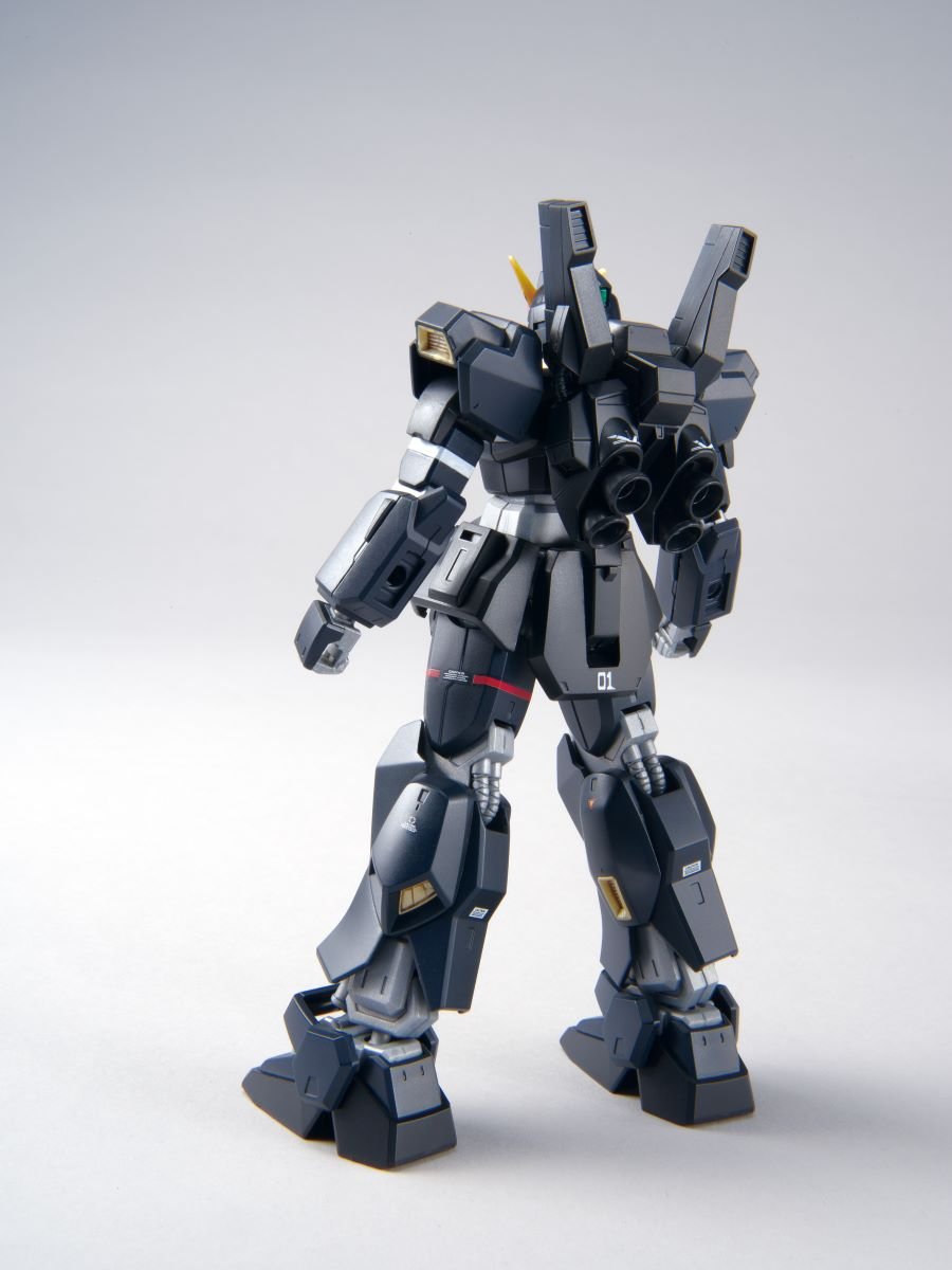 HG 1/144 THE GUNDAM BASE LIMITED GUNDAM Mk-II (TITANS)(21st CENTURY REAL TYPE Ver.) - Image 4