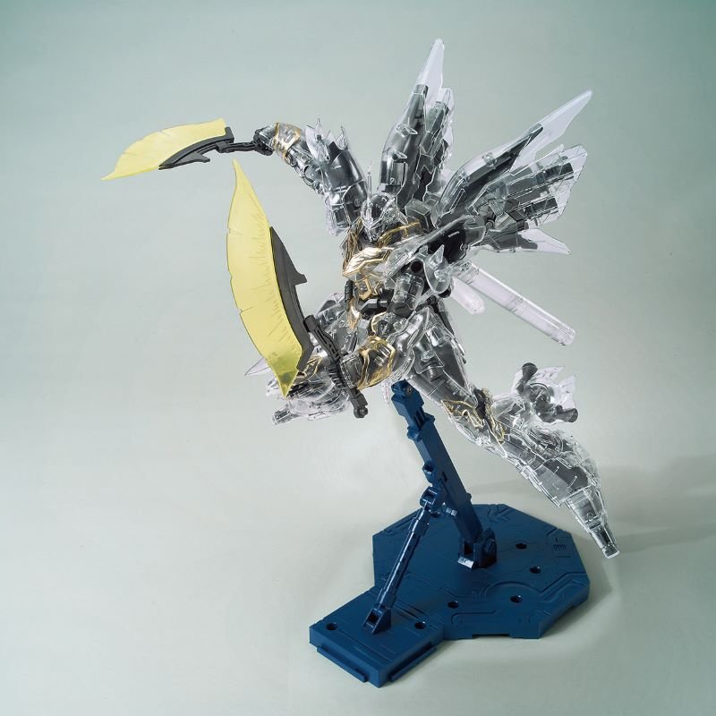 MG 1/100 THE GUNDAM BASE LIMITED SINANJU ?MECHANICAL CLEAR? - Image 4