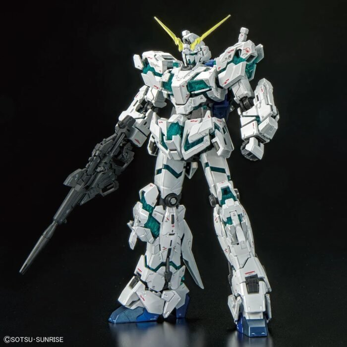 Alternative view of RG 1/144 THE GUNDAM BASE LIMITED RX-0 UNICORN GUNDAM (FINAL BATTLE Ver.) [SPECIAL COATING]