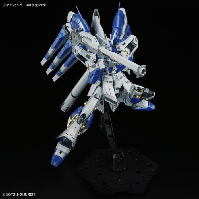 Alternative view of RG 1/144 RX-93 Nu Gundam (Titanium Finish)