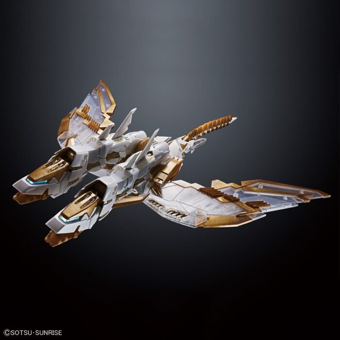 Alternative view of MG 1/100 Epyon EW Cross Contrast / Clear White