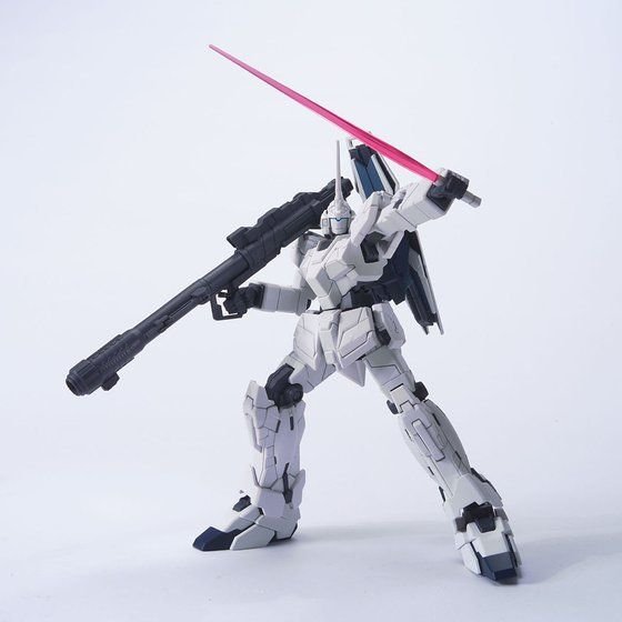HGUC 1/144 #101 RX-0 Unicorn Gundam (Unicorn Mode) - Image 4